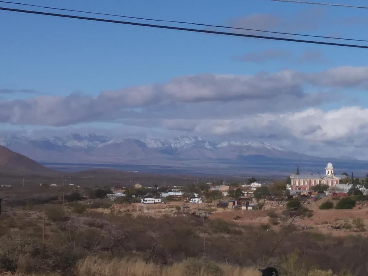 Mountain View Efficiency Apartman Tombstone Kültér fotó